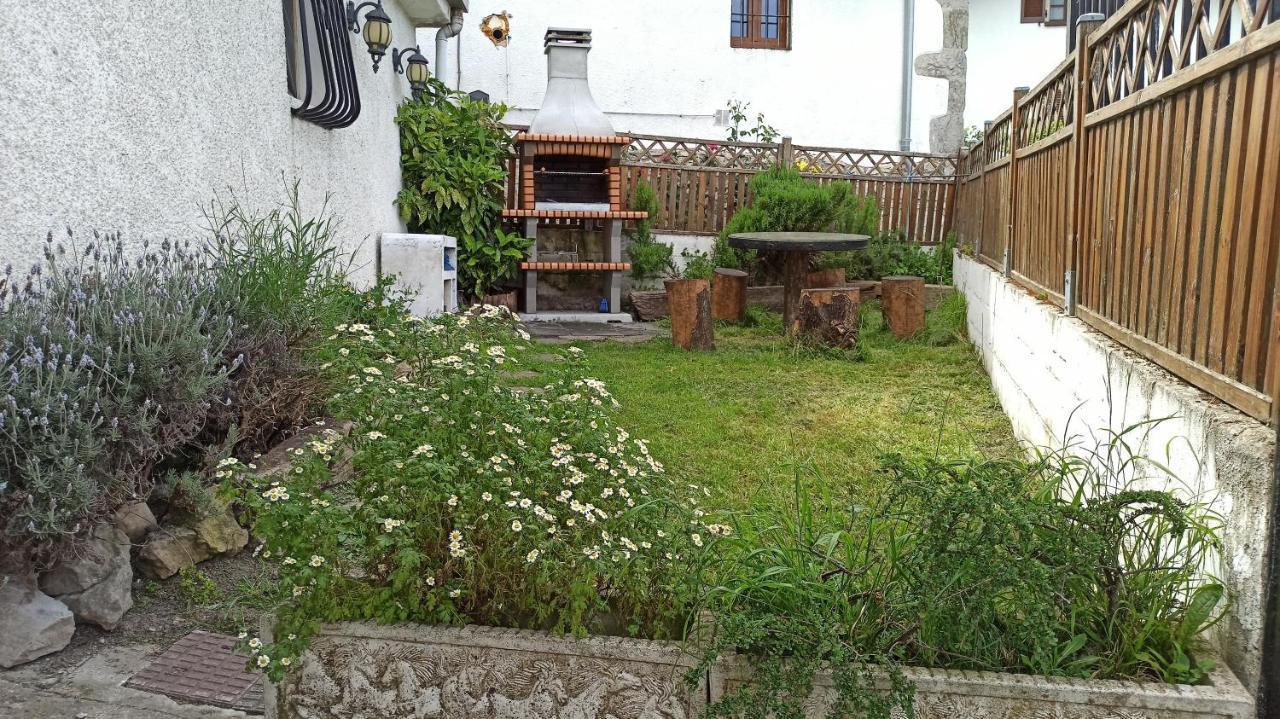 Casa Rural Zubiarena Satrustegui ภายนอก รูปภาพ